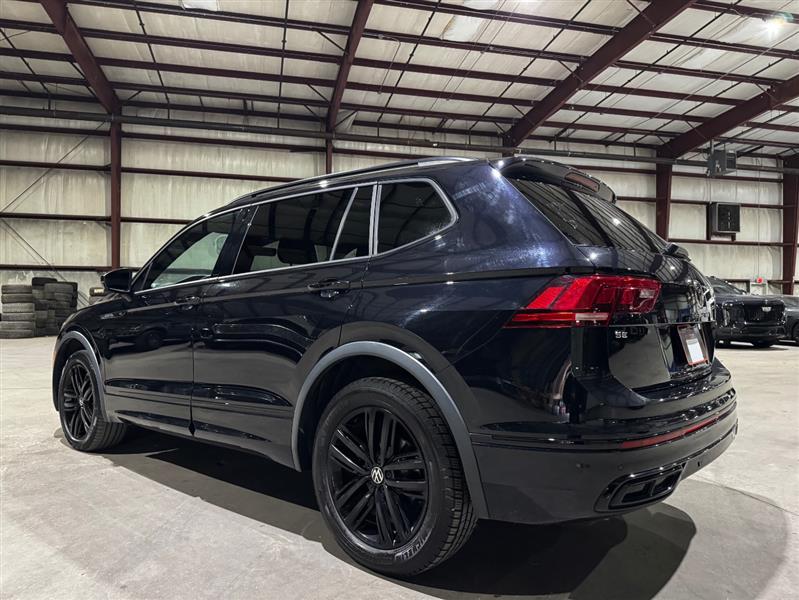 Volkswagen Tiguan SE R-Line Black 2022 Volkswagen Tiguan SE R-Line Black 2022