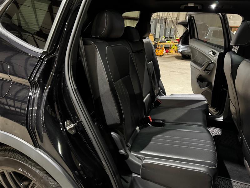 Volkswagen Tiguan SE R-Line Black 2022 Volkswagen Tiguan SE R-Line Black 2022