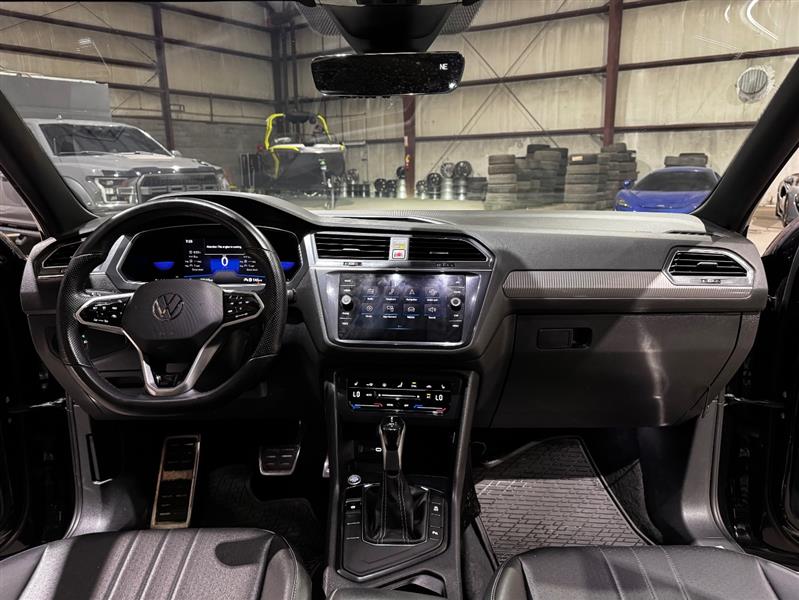 Volkswagen Tiguan SE R-Line Black 2022 Volkswagen Tiguan SE R-Line Black 2022