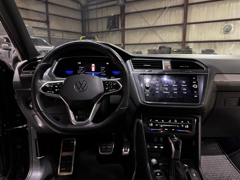 Volkswagen Tiguan SE R-Line Black 2022 Volkswagen Tiguan SE R-Line Black 2022