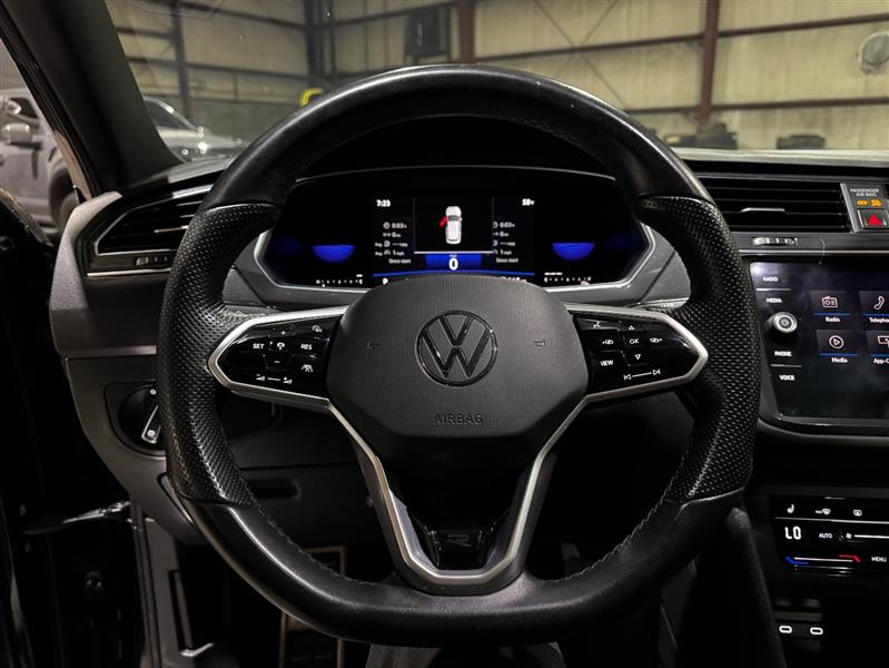 Volkswagen Tiguan SE R-Line Black 2022 Volkswagen Tiguan SE R-Line Black 2022