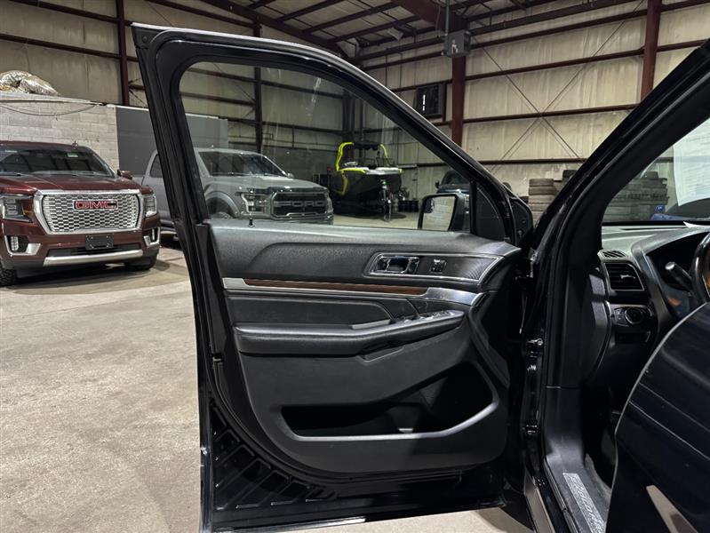 Ford Explorer Limited FWD 2017