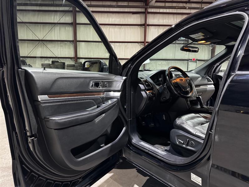 Ford Explorer Limited FWD 2017