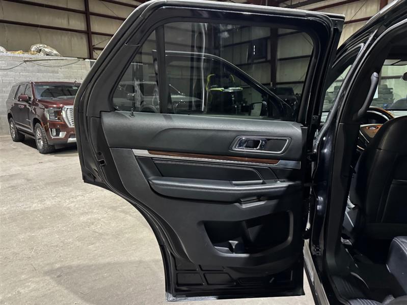 Ford Explorer Limited FWD 2017