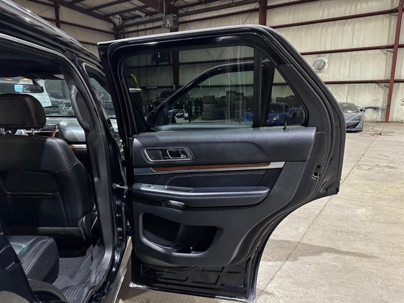 Ford Explorer Limited FWD 2017