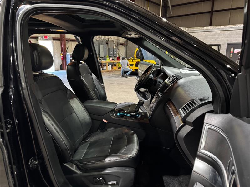 Ford Explorer Limited FWD 2017