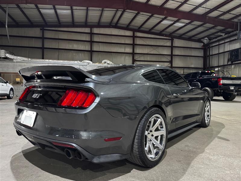 Ford Mustang GT Premium Coupe 2017