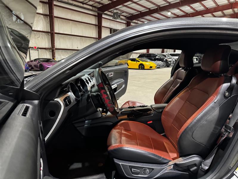 Ford Mustang GT Premium Coupe 2017
