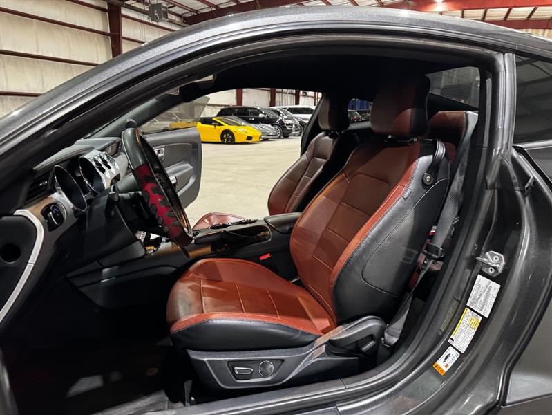 Ford Mustang GT Premium Coupe 2017