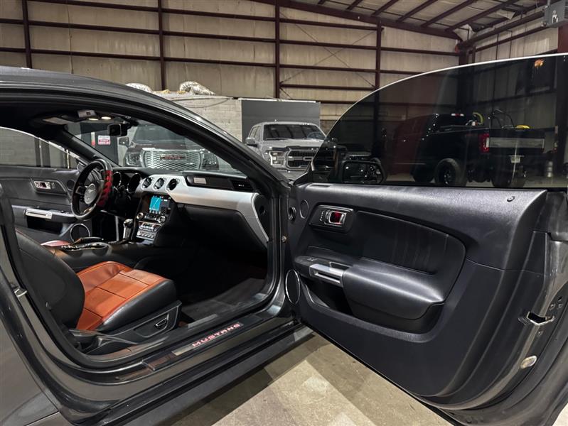 Ford Mustang GT Premium Coupe 2017