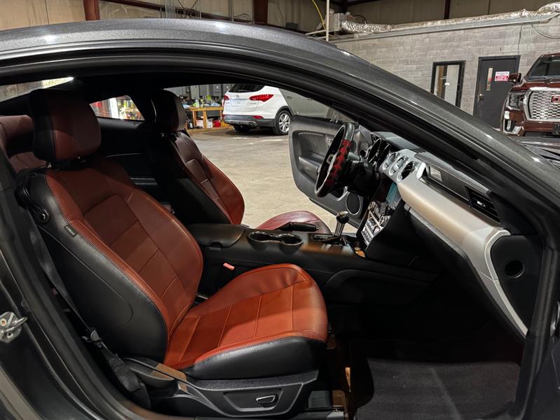 Ford Mustang GT Premium Coupe 2017