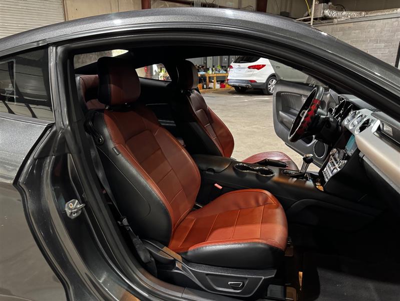 Ford Mustang GT Premium Coupe 2017