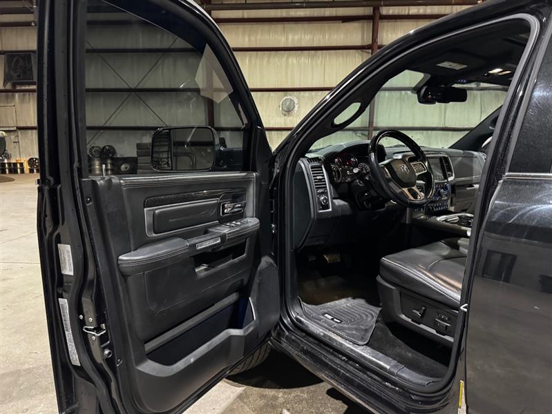 RAM 1500 Longhorn Crew Cab SWB 4WD 2016