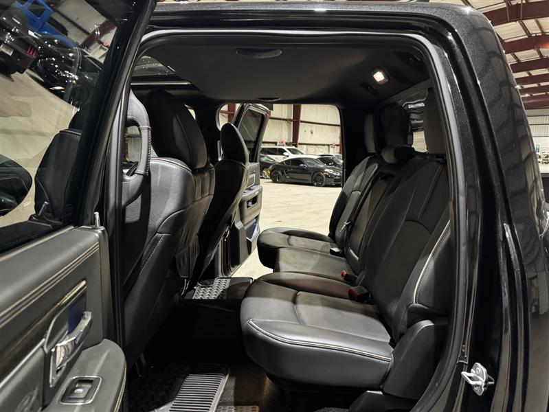 RAM 1500 Longhorn Crew Cab SWB 4WD 2016