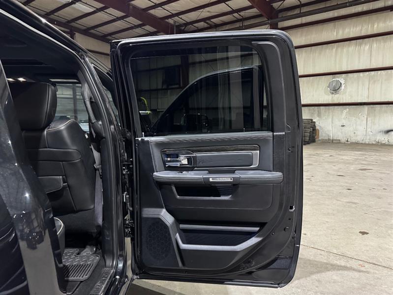 RAM 1500 Longhorn Crew Cab SWB 4WD 2016