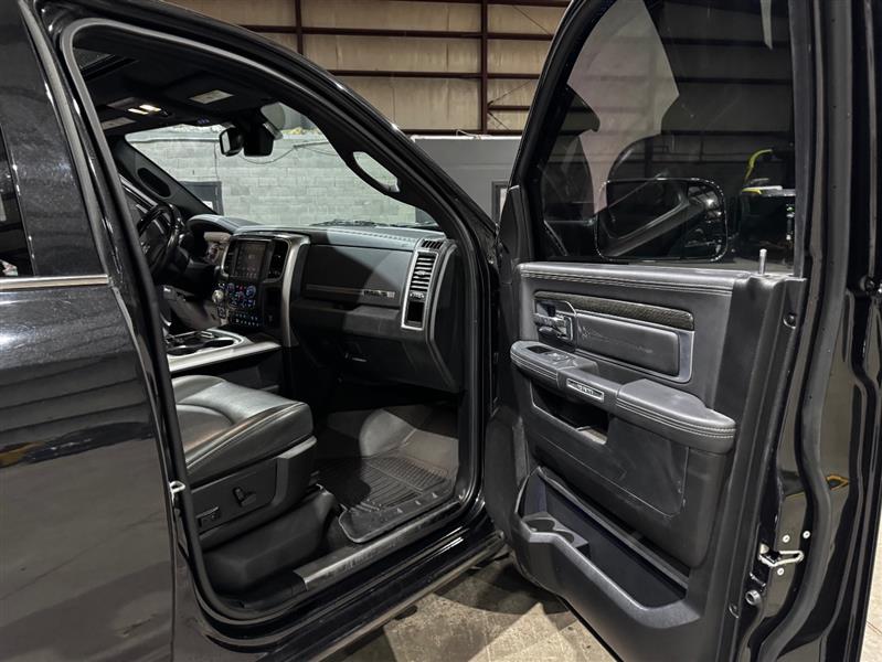 RAM 1500 Longhorn Crew Cab SWB 4WD 2016