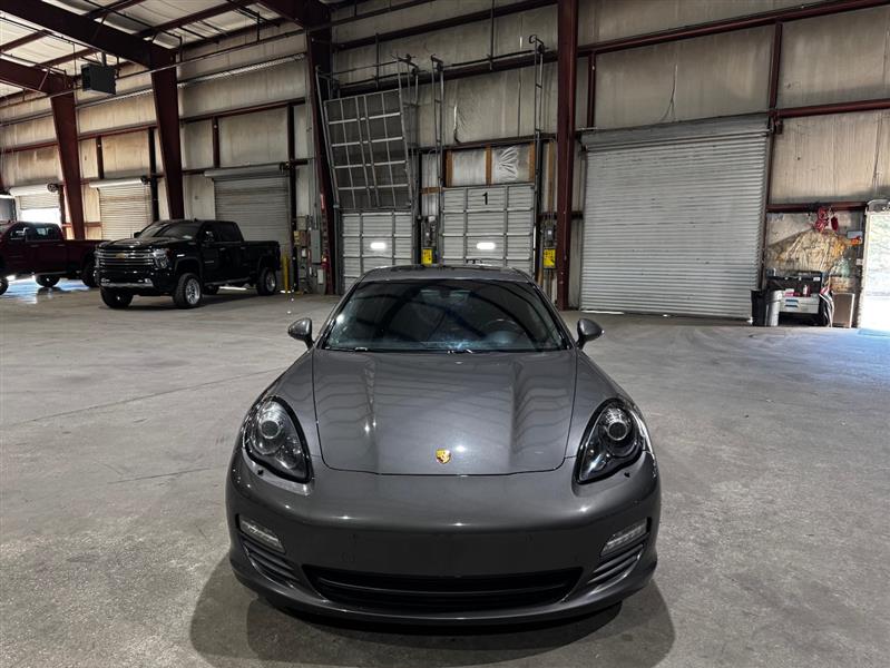 Porsche Panamera 4 2013