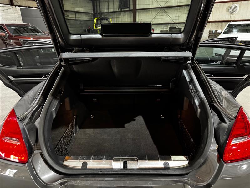 Porsche Panamera 4 2013