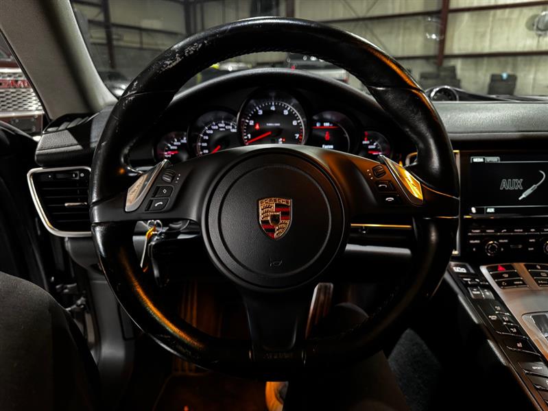 Porsche Panamera 4 2013