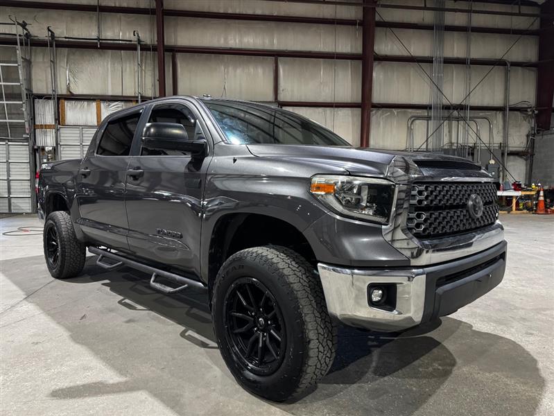 Toyota Tundra SR5 5.7L V8 CrewMax 4WD 2018