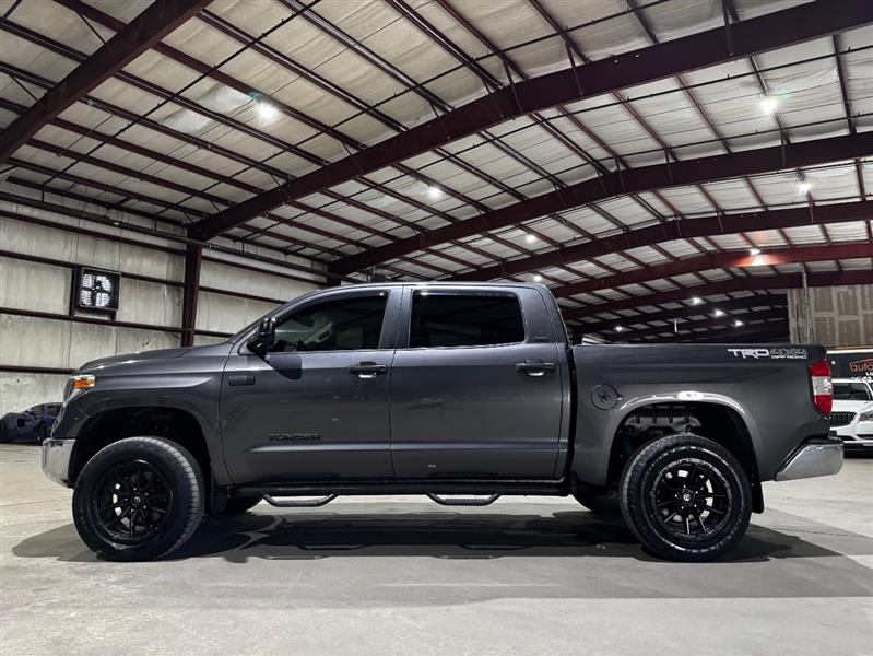 Toyota Tundra SR5 5.7L V8 CrewMax 4WD 2018