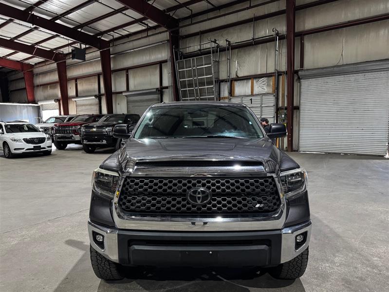 Toyota Tundra SR5 5.7L V8 CrewMax 4WD 2018