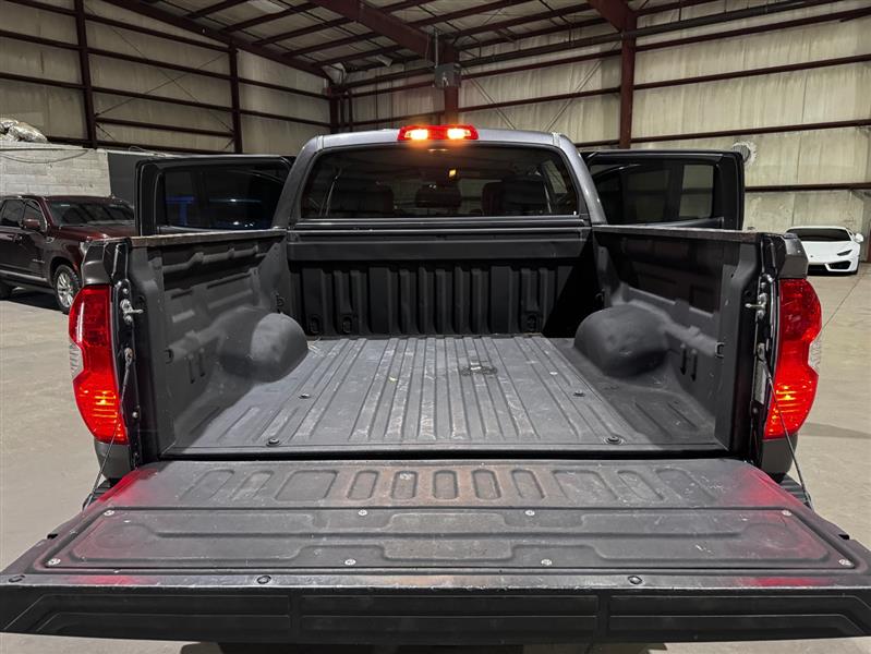 Toyota Tundra SR5 5.7L V8 CrewMax 4WD 2018