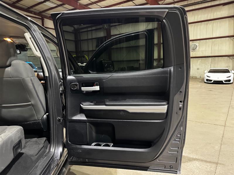 Toyota Tundra SR5 5.7L V8 CrewMax 4WD 2018