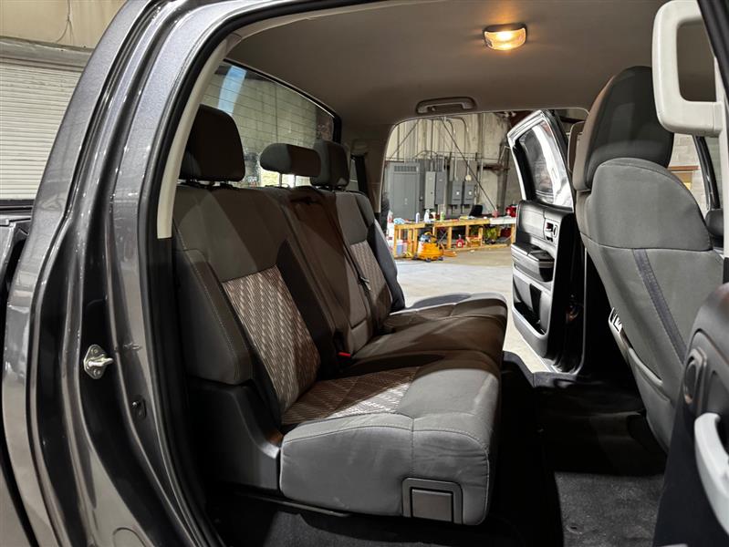 Toyota Tundra SR5 5.7L V8 CrewMax 4WD 2018