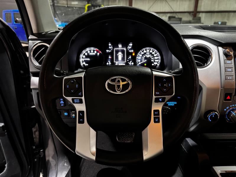 Toyota Tundra SR5 5.7L V8 CrewMax 4WD 2018