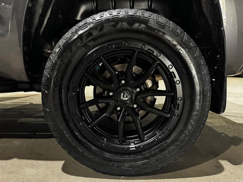 Toyota Tundra SR5 5.7L V8 CrewMax 4WD 2018