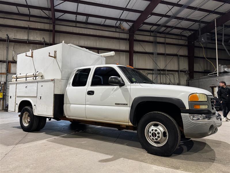 GMC Sierra 3500 Work Truck Ext. Cab 2WD 2004