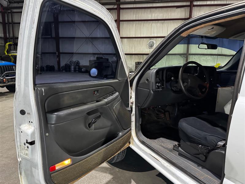 GMC Sierra 3500 Work Truck Ext. Cab 2WD 2004