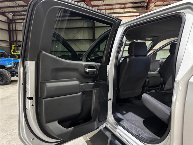 Chevrolet Silverado 1500 Custom Trail Boss Crew Cab Long Box 4WD 2019