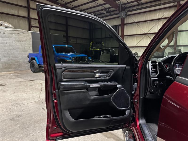 RAM 1500 Laramie Crew Cab SWB 4WD 2019