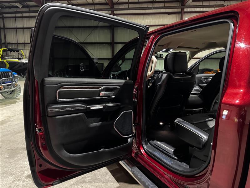 RAM 1500 Laramie Crew Cab SWB 4WD 2019
