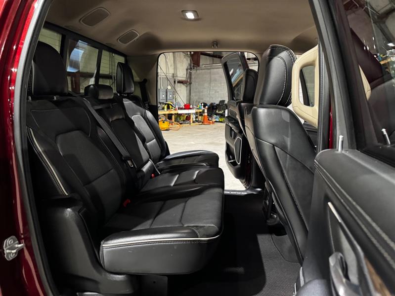 RAM 1500 Laramie Crew Cab SWB 4WD 2019