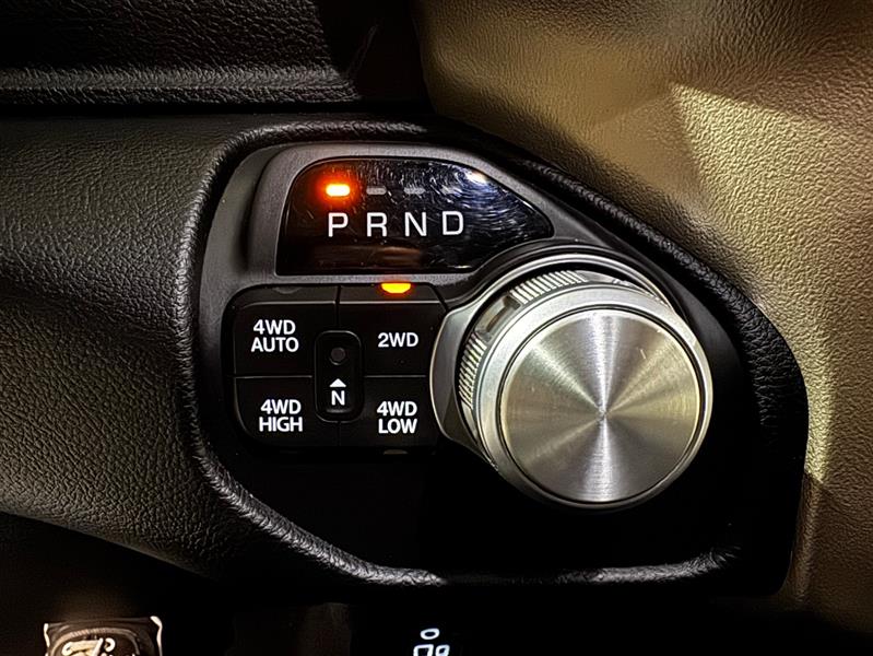 RAM 1500 Laramie Crew Cab SWB 4WD 2019