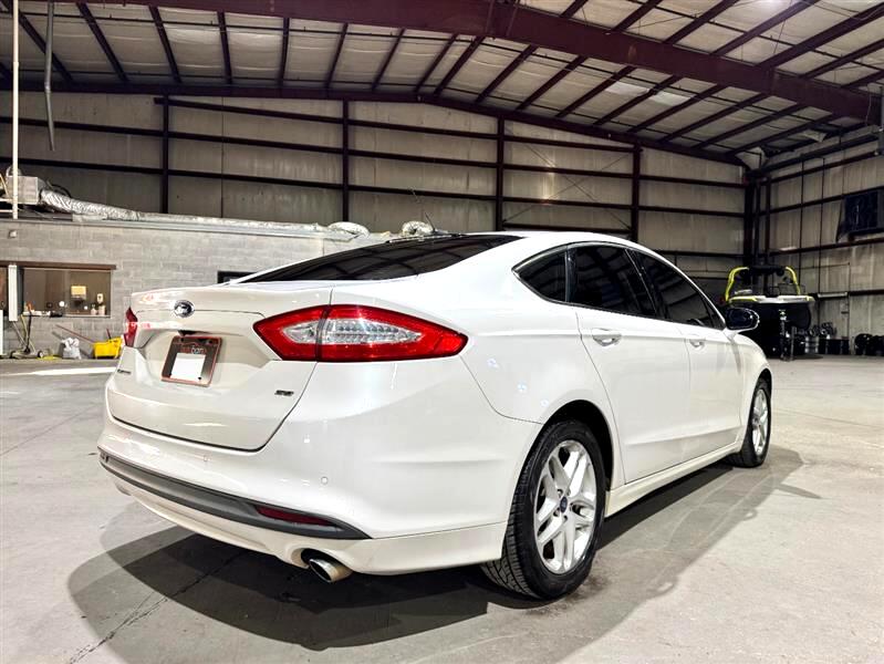 Ford Fusion SE 2015