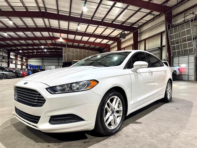 Ford Fusion SE 2015