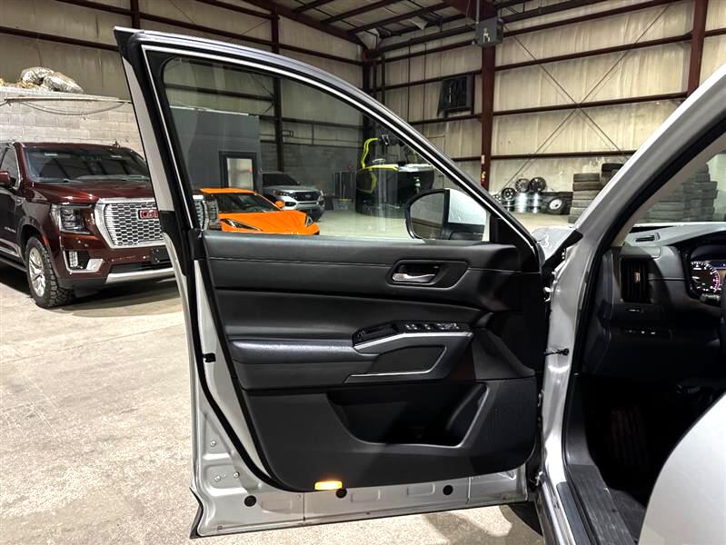 Nissan Pathfinder SL 2022