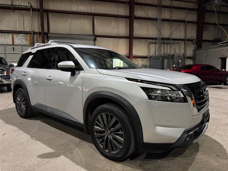 Nissan Pathfinder SL 2022