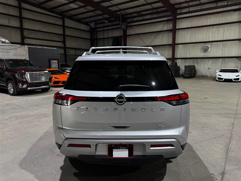 Nissan Pathfinder SL 2022