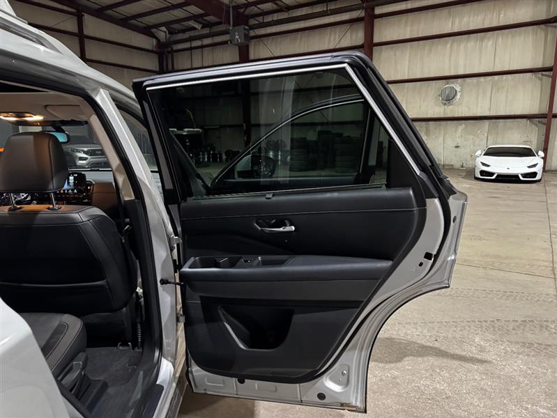 Nissan Pathfinder SL 2022