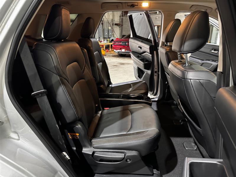 Nissan Pathfinder SL 2022