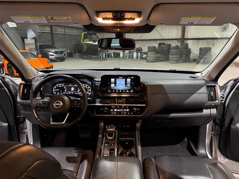 Nissan Pathfinder SL 2022