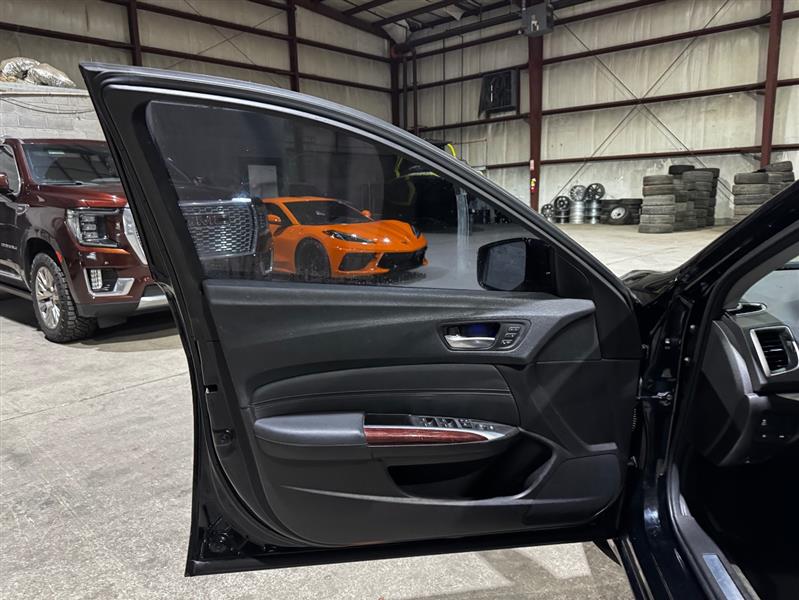 Acura TLX 8-Spd DCT 2016