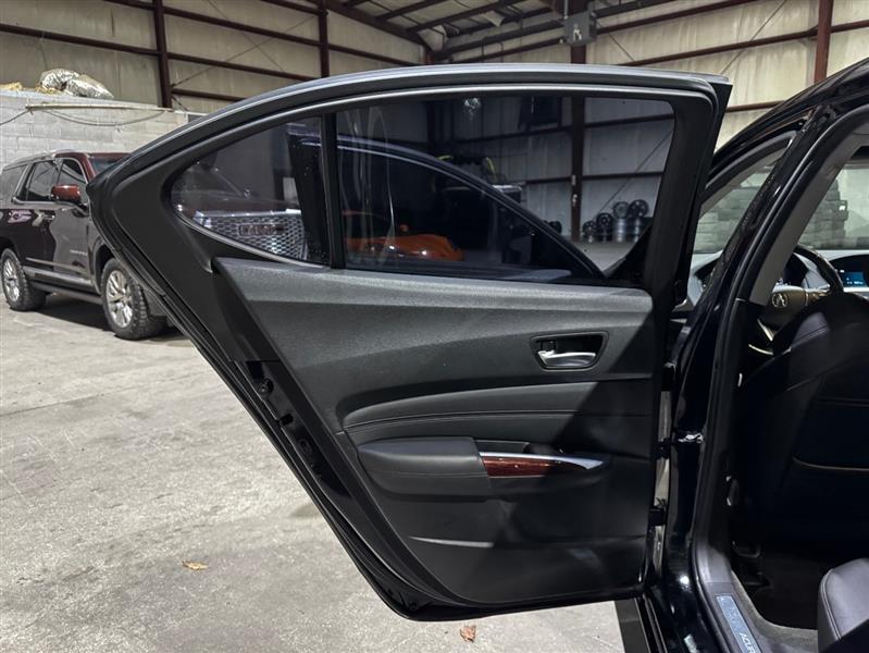 Acura TLX 8-Spd DCT 2016