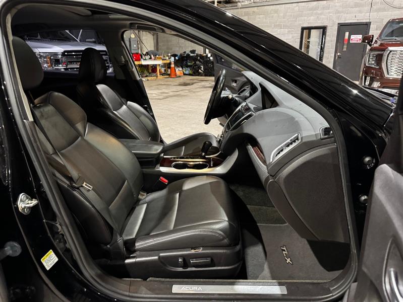 Acura TLX 8-Spd DCT 2016