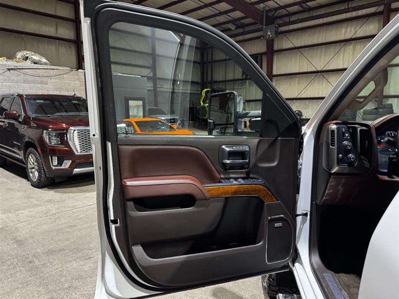 Chevrolet Silverado 2500HD LT Crew Cab 4WD 2016